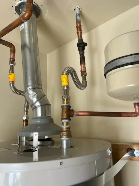 Water heater installation and plumbing repair in Hay Creek